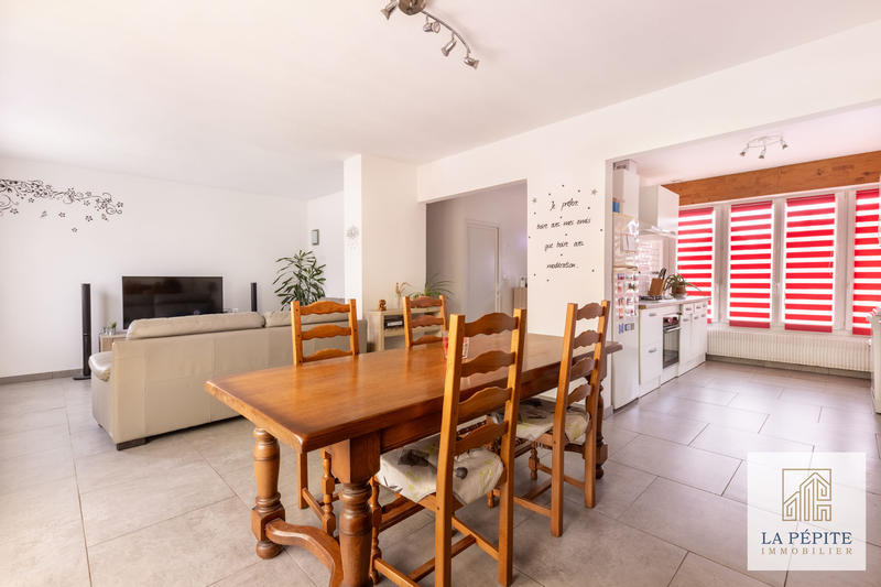 Maison - 111 m² - 6 pièces