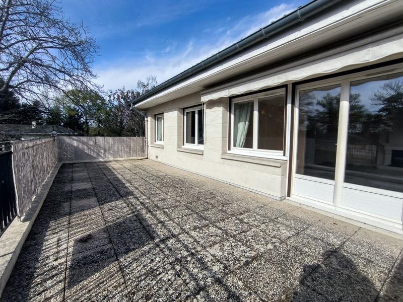 Appartement - 151 m² - 6 pièces