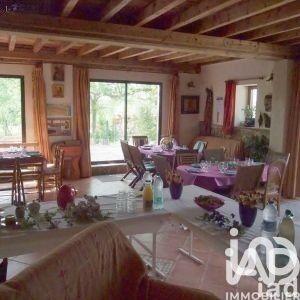 Maison - 280 m² - 11 pièces