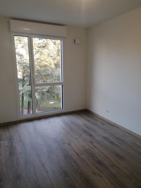 Appartement - 80 m² - 5 pièces