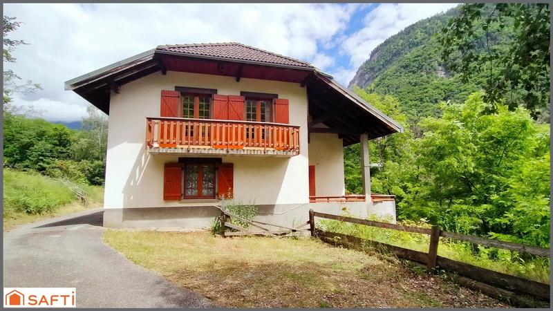 Maison - 205 m² - 9 pièces