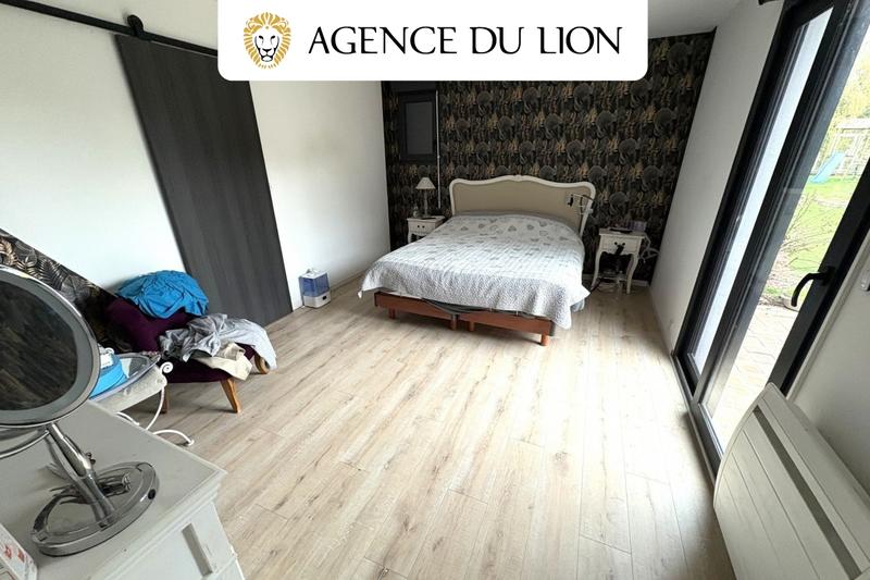 Maison - 201 m² - 9 pièces