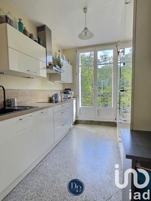 Appartement - 90 m² - 4 pièces