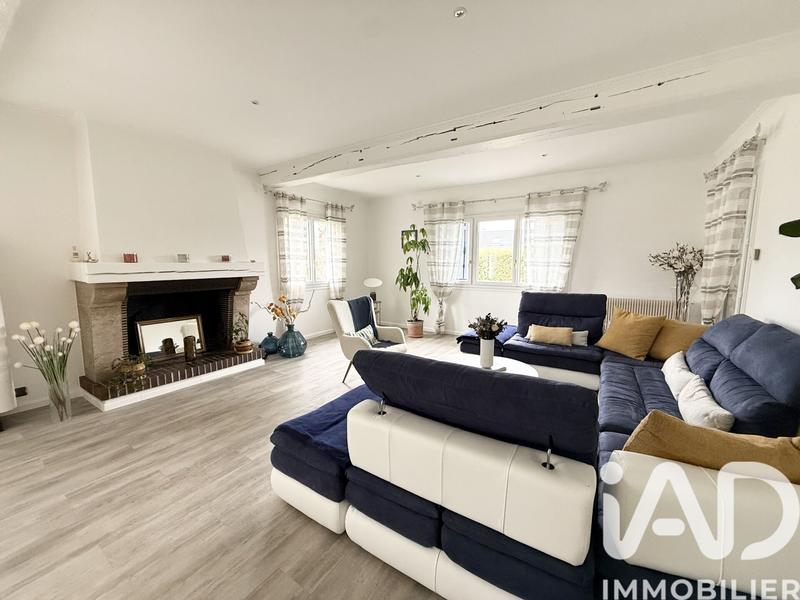 Maison - 323 m² - 9 pièces