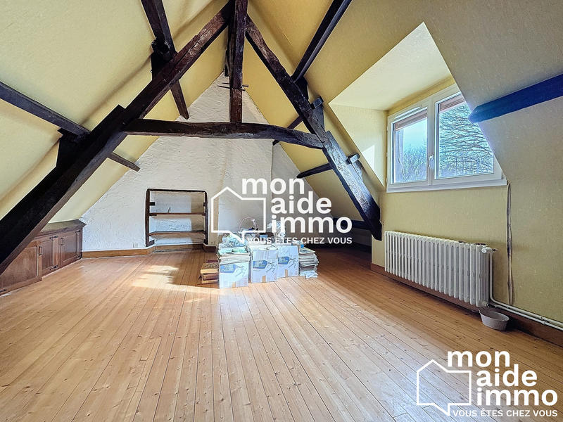 Maison - 250 m² - 7 pièces