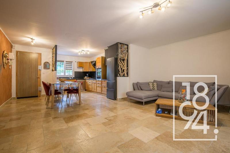 Appartement - 104 m² - 4 pièces