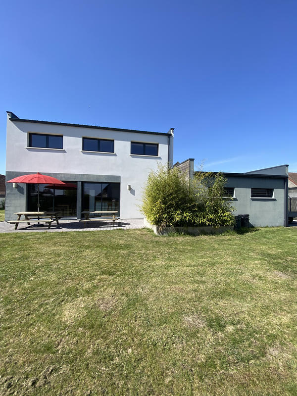 Maison - 155 m² - 9 pièces