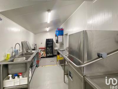 Local commercial - 200 m²