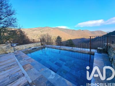 Maison - 500 m² - 12 pièces