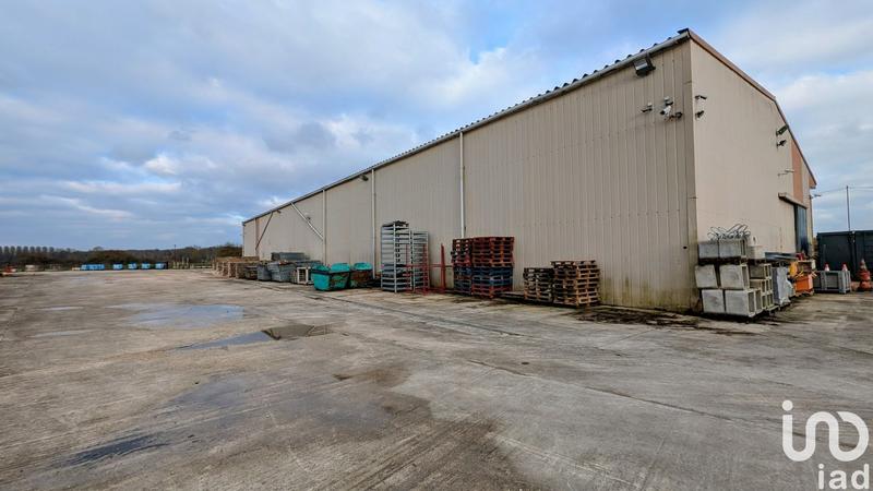 Local commercial - 1 500 m²