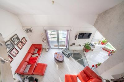 Maison - 360 m² - 8 pièces