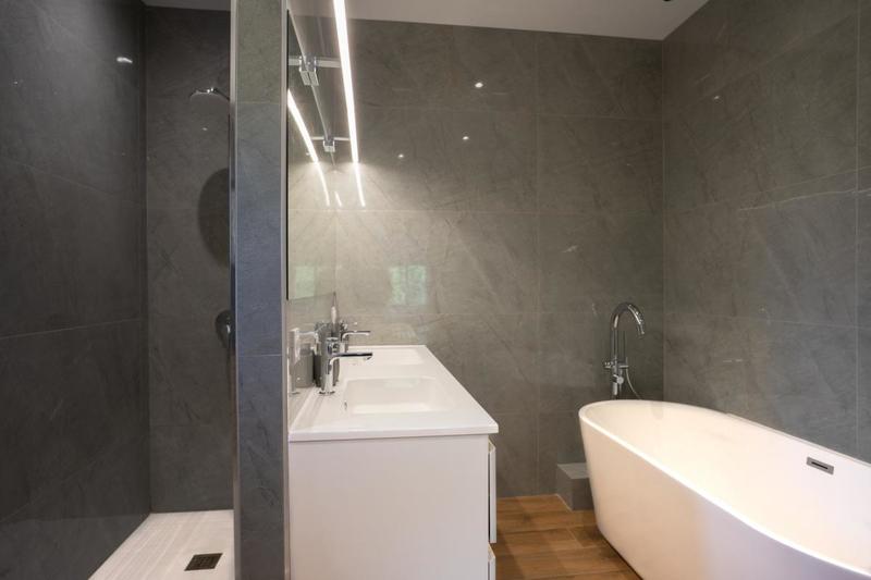 Propriété - 210 m² - 5 pièces