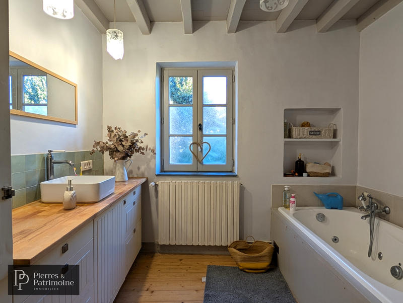 Maison - 290 m² - 10 pièces