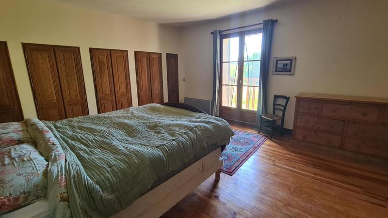 Maison - 200 m² - 5 pièces