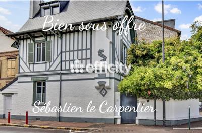 Maison - 206 m² - 9 pièces