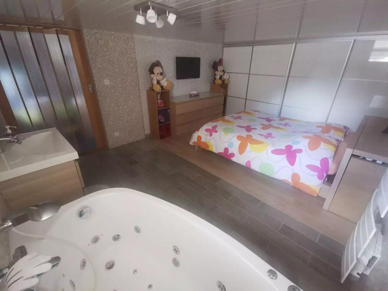 Maison - 132 m² - 10 pièces