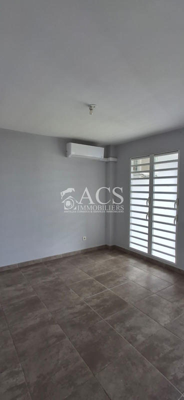 Duplex - 111 m² - 5 pièces