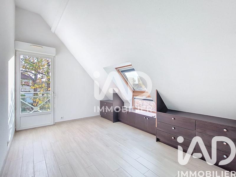 Maison - 107 m² - 6 pièces