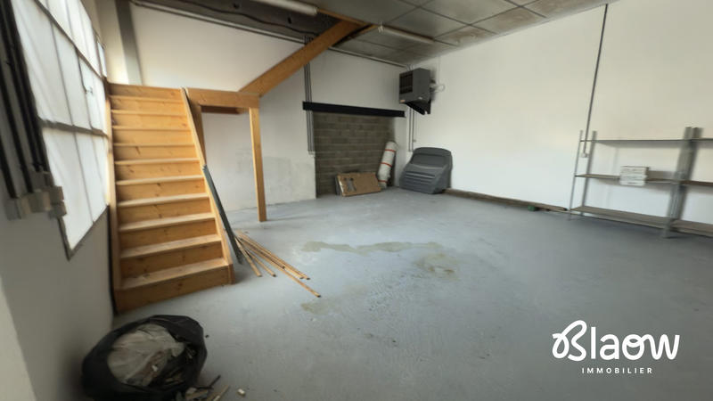 Local d'activités - 300 m²