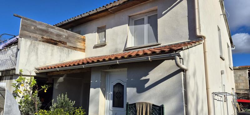 Maison - 252 m² - 12 pièces