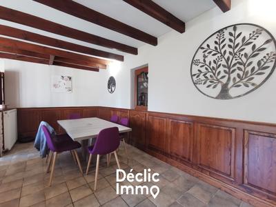 Maison en pierre - 171 m² - 8 pièces