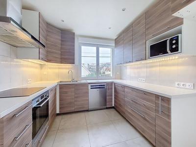 Maison - 91 m² - 4 pièces