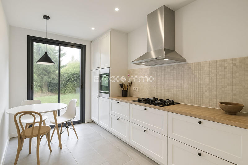 Maison - 113 m² - 5 pièces