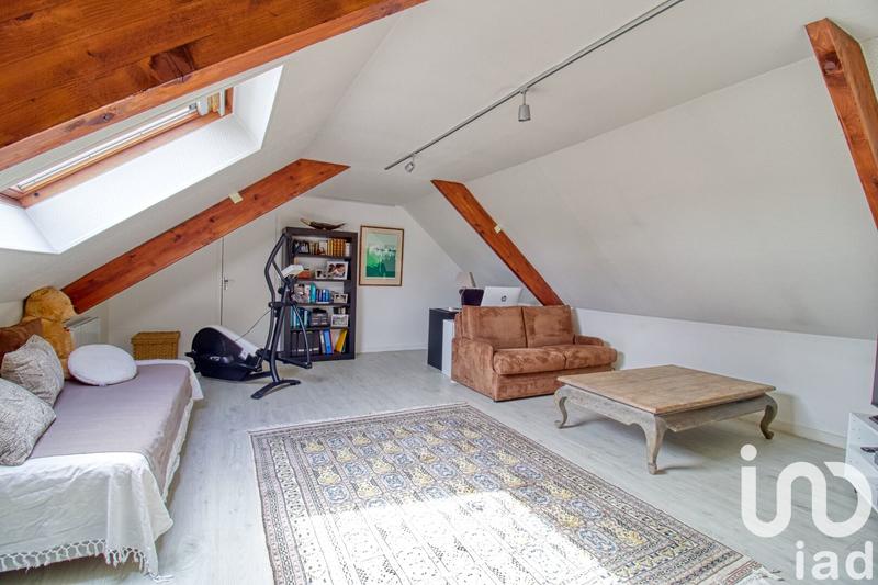 Maison - 200 m² - 9 pièces