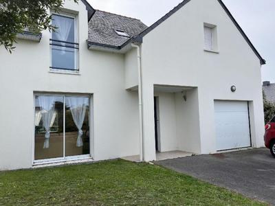 Maison - 136 m² - 6 pièces