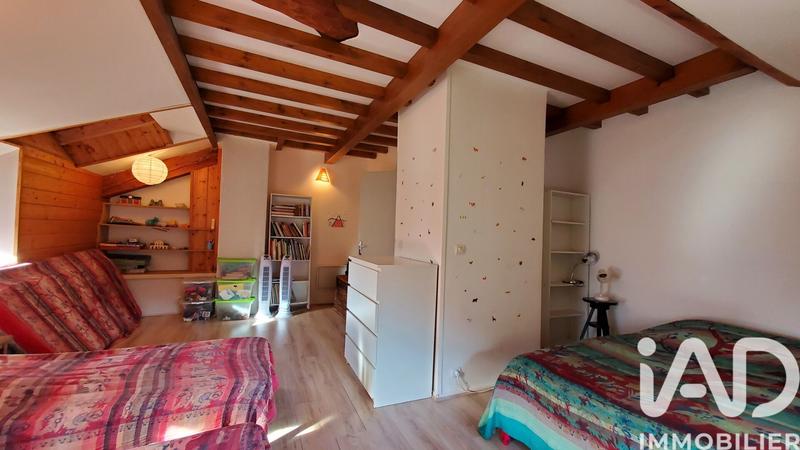 Maison - 207 m² - 7 pièces