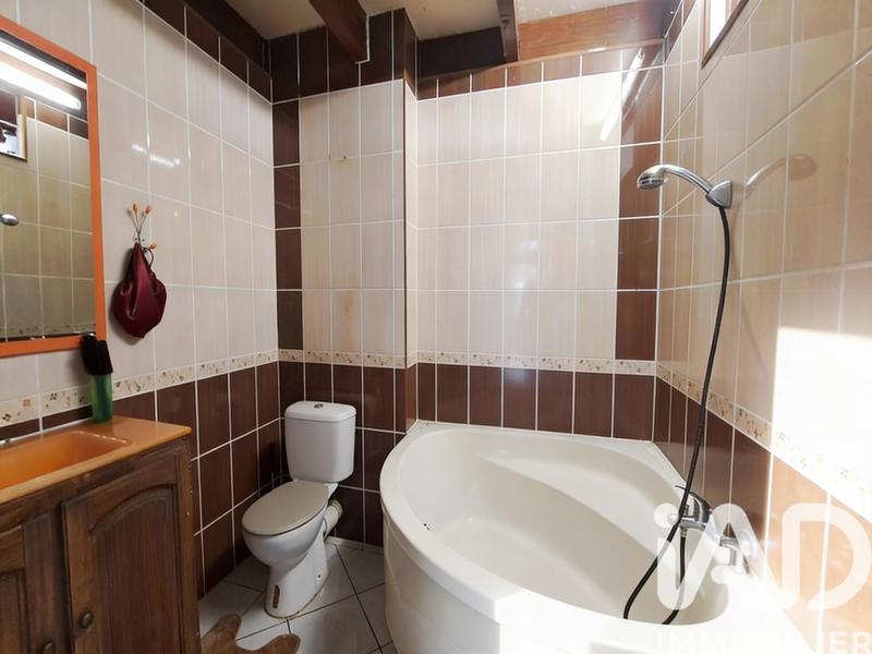 Maison - 250 m² - 12 pièces