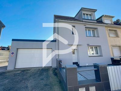 Maison - 150 m² - 5 pièces