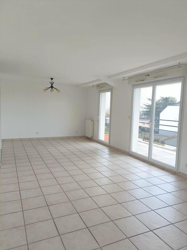 Appartement - 85 m² - 3 pièces