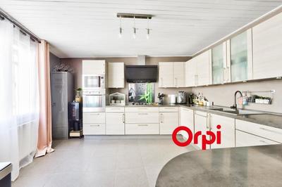 Duplex - 144 m² - 5 pièces