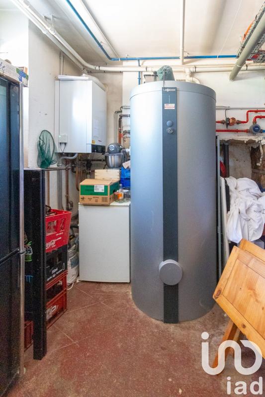 Maison - 185 m² - 11 pièces