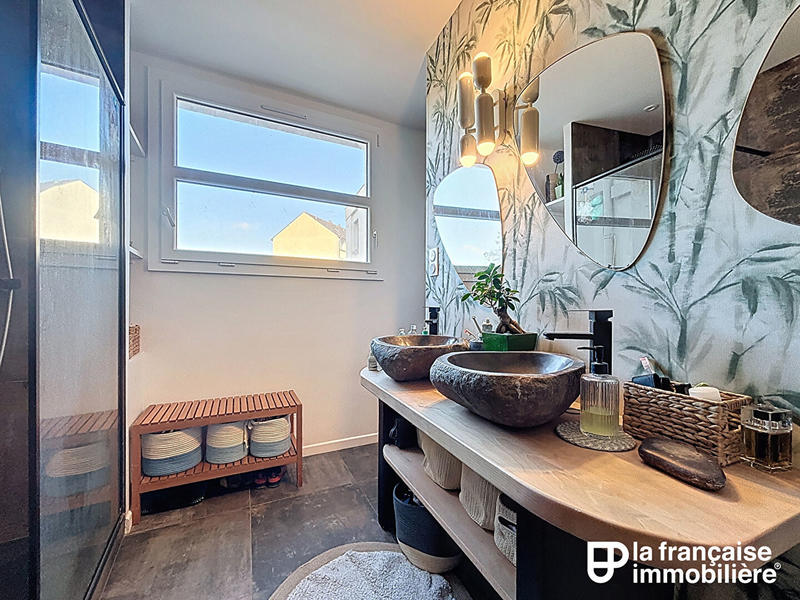 Appartement - 128 m² - 5 pièces