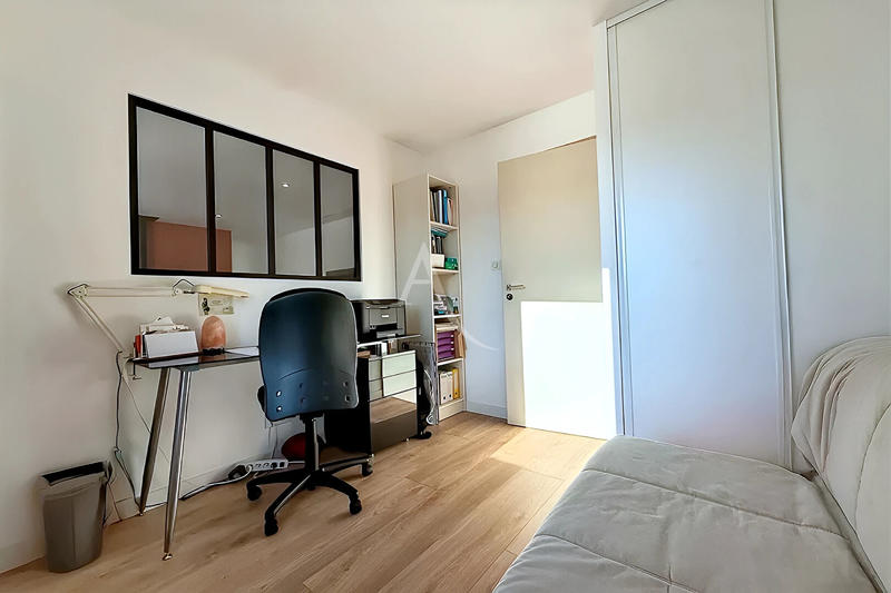 Maison - 98 m² - 4 pièces