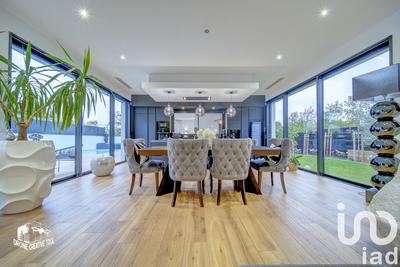 Maison de maîtres - 150 m² - 6 pièces