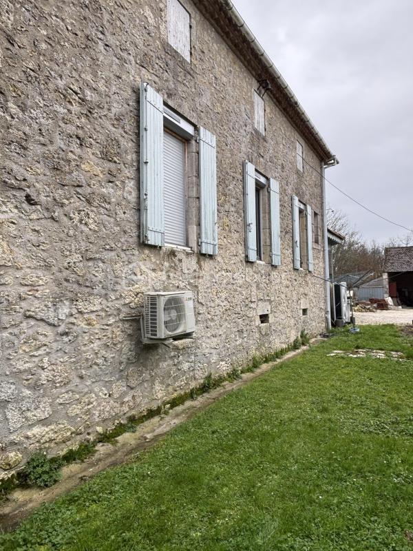 Maison en pierre - 110 m² - 4 pièces