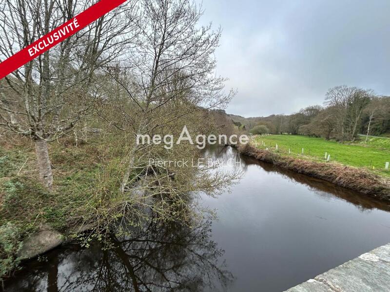 Maison - 215 m² - 6 pièces