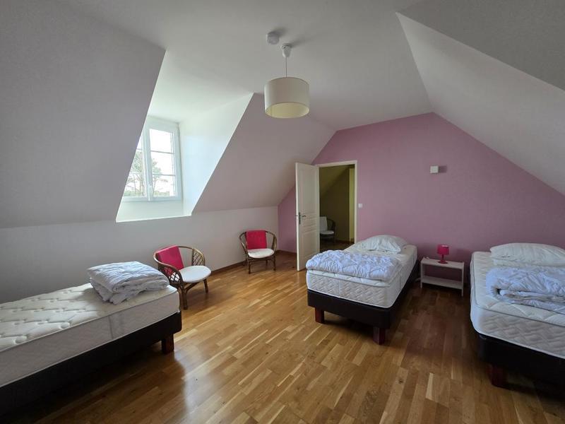 Maison - 246 m² - 9 pièces