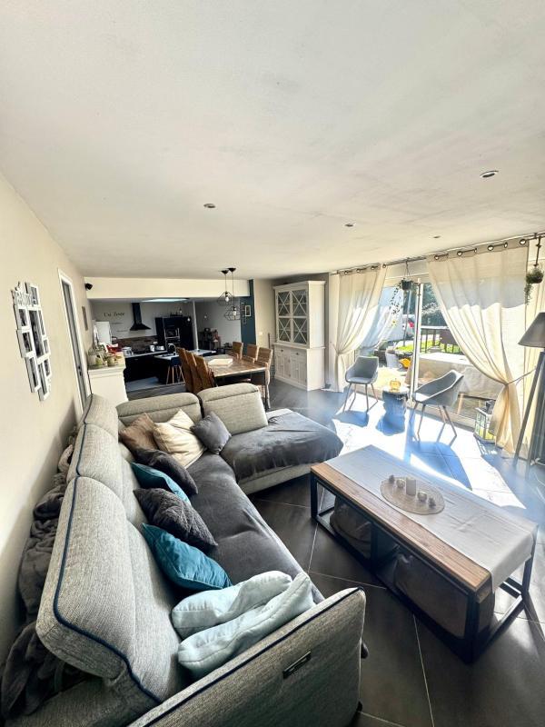 Maison - 175 m² - 8 pièces