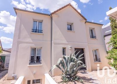 Maison - 139 m² - 6 pièces