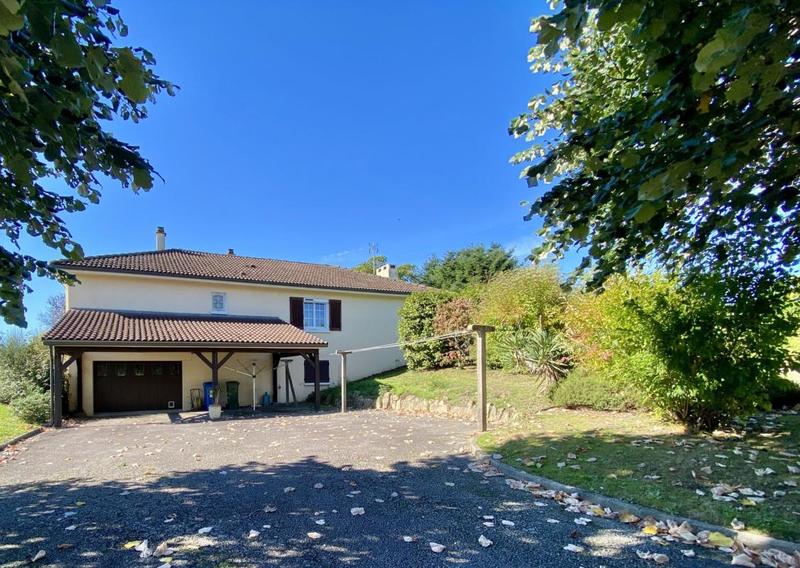 Maison - 135 m² - 6 pièces