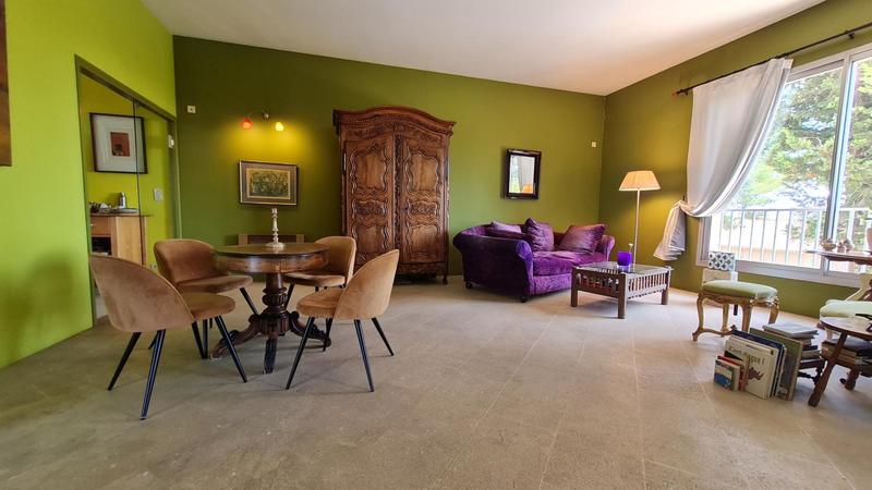 Maison - 217 m² - 6 pièces