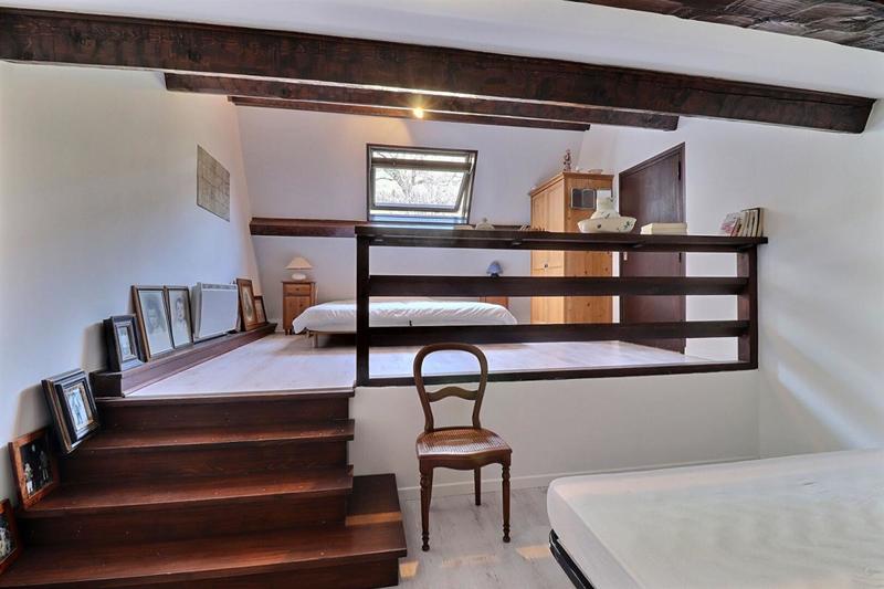 Demeure - 252 m² - 8 pièces