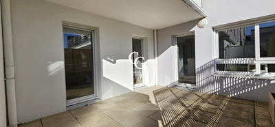 Appartement - 75 m² - 3 pièces