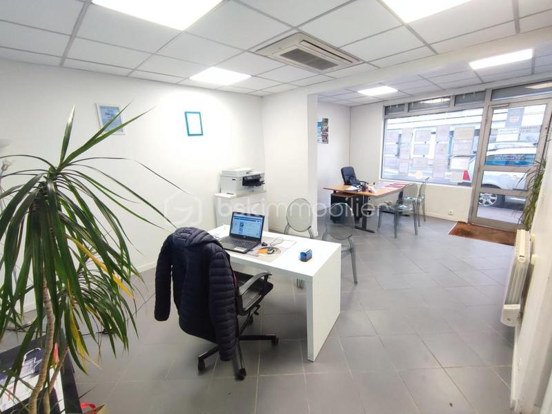 Bureau - 73 m² - 4 pièces