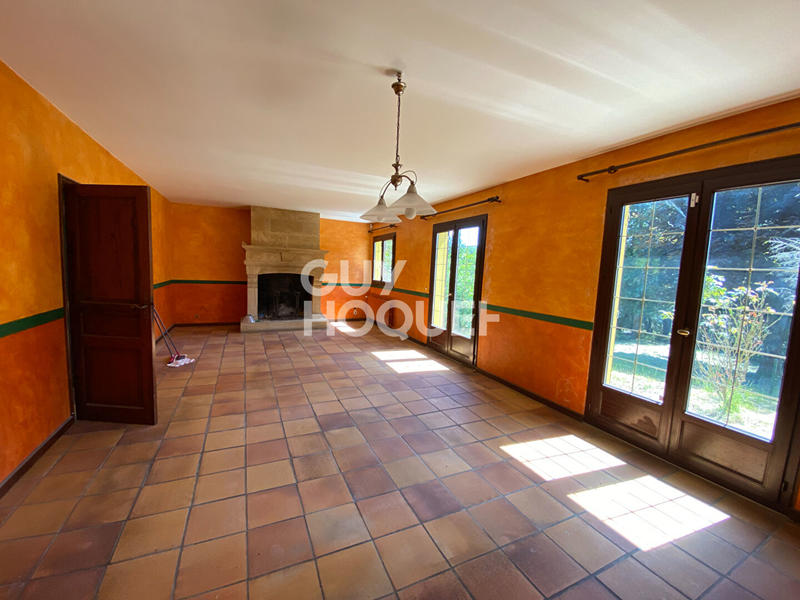 Maison - 193 m² - 9 pièces