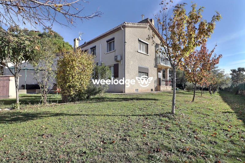 Villa - 180 m² - 6 pièces